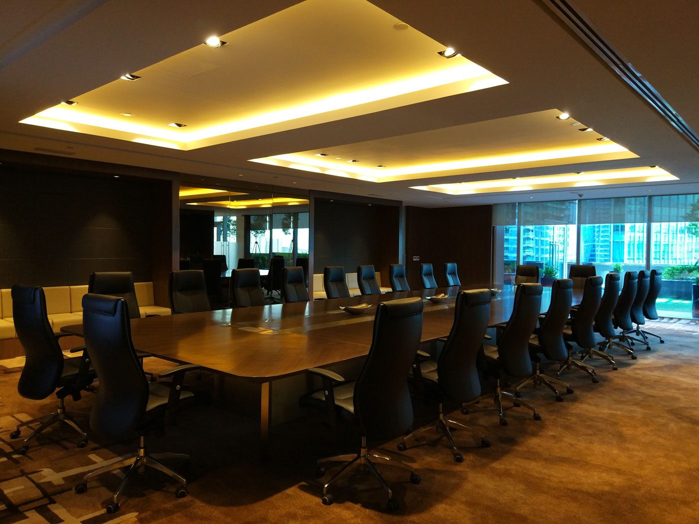SEAT OF POWER. The tower will also serve as the home base for Alliance Global's directors, including chairman Andrew Tan. Pictured here is the executive boardroom that can accommodate up to 55 people. Photo by Chris Schnabel/Rappler  
