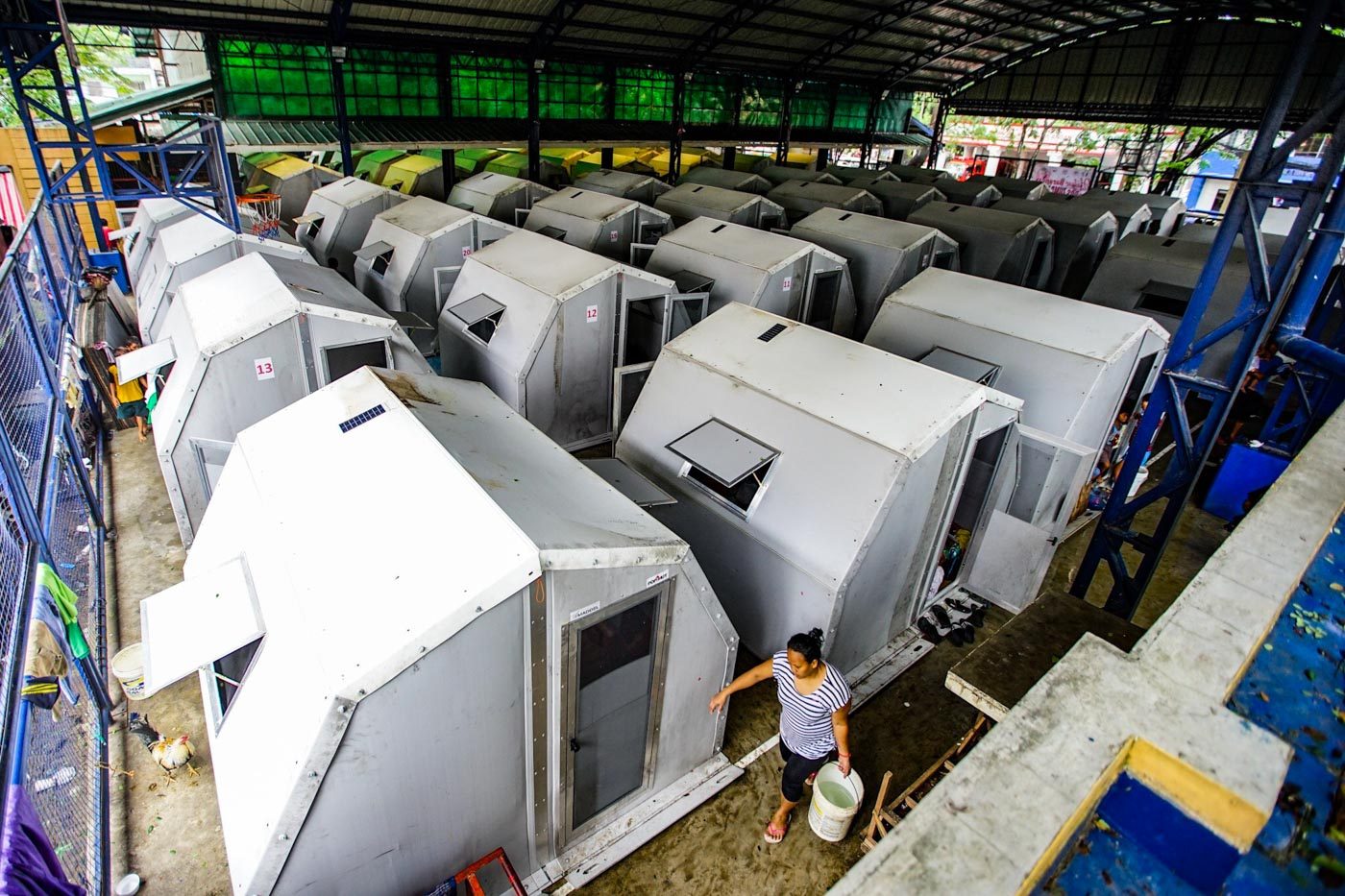 TEMPORARY. Temporary shelters are set up in Barangay Bagong Silang, Quezon City. Photo by Maria Tan/Rappler   