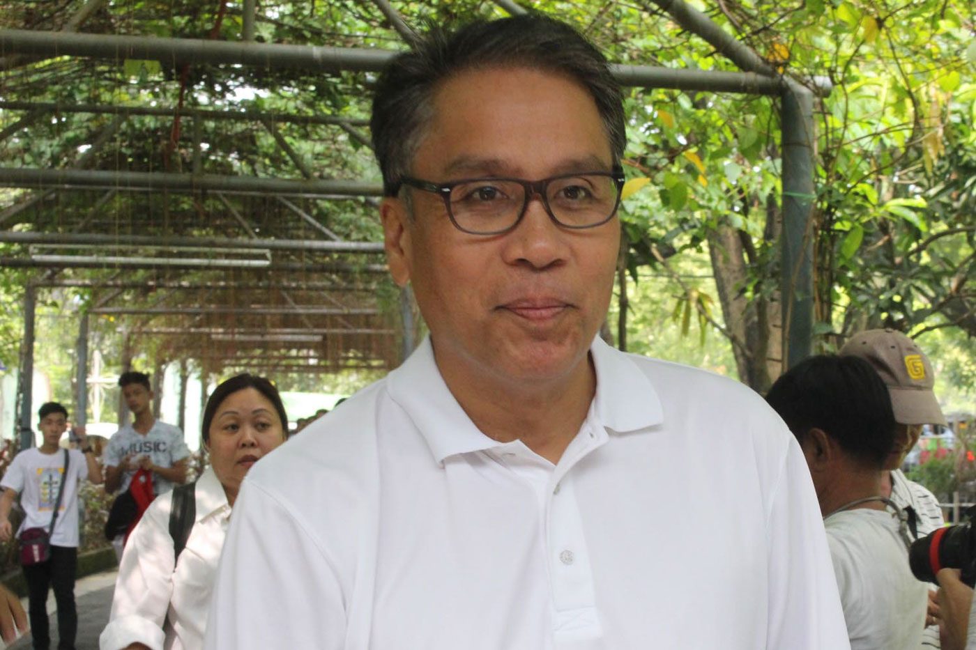 Liberal Party, other groups urge Mar Roxas to run for senator