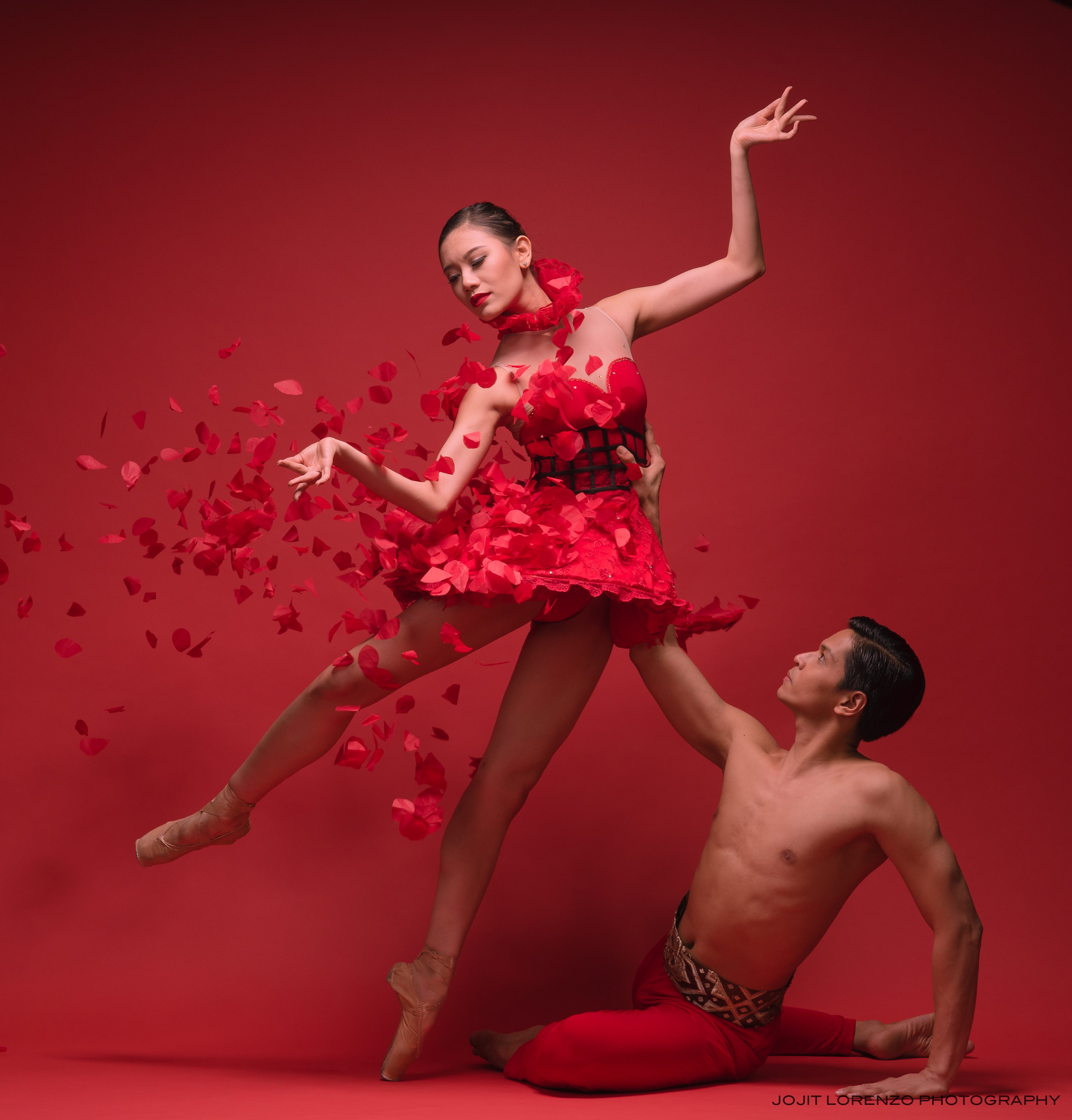 BLOOM. The production is choreographed by   Annabelle Lopez Ochoa, 