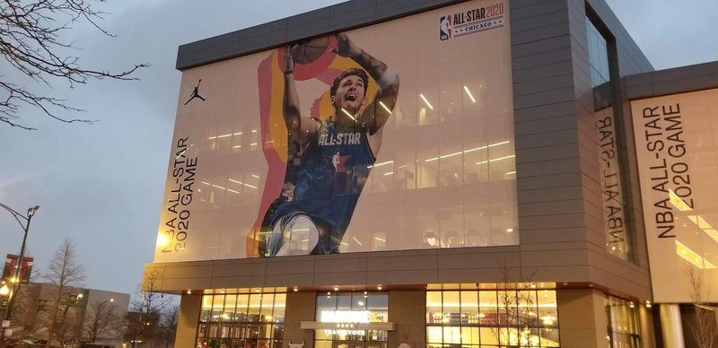 YOUNG SENSATION. Mavs star Luka Doncic, an All-Star starter at just 20 years old, gets featured in the facade of the United Center in Chicago. Photo by Homer Sayson/Rappler 