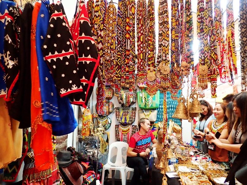 LOCALLY MADE. At the Budayaw travel and trade fair, you can buy indigenous weaves, trinkets, and more. Photo by Rhea Claire Madarang/Rappler
   