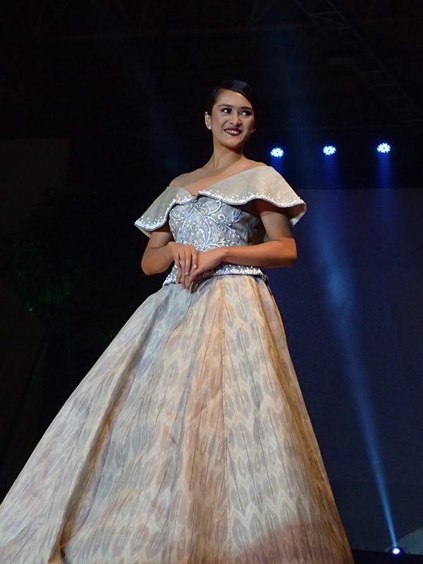 ABACA. Renee Salud designed this dress using abaca from the Bicol Region. Photo by Rhea Claire Madarang/Rappler
   