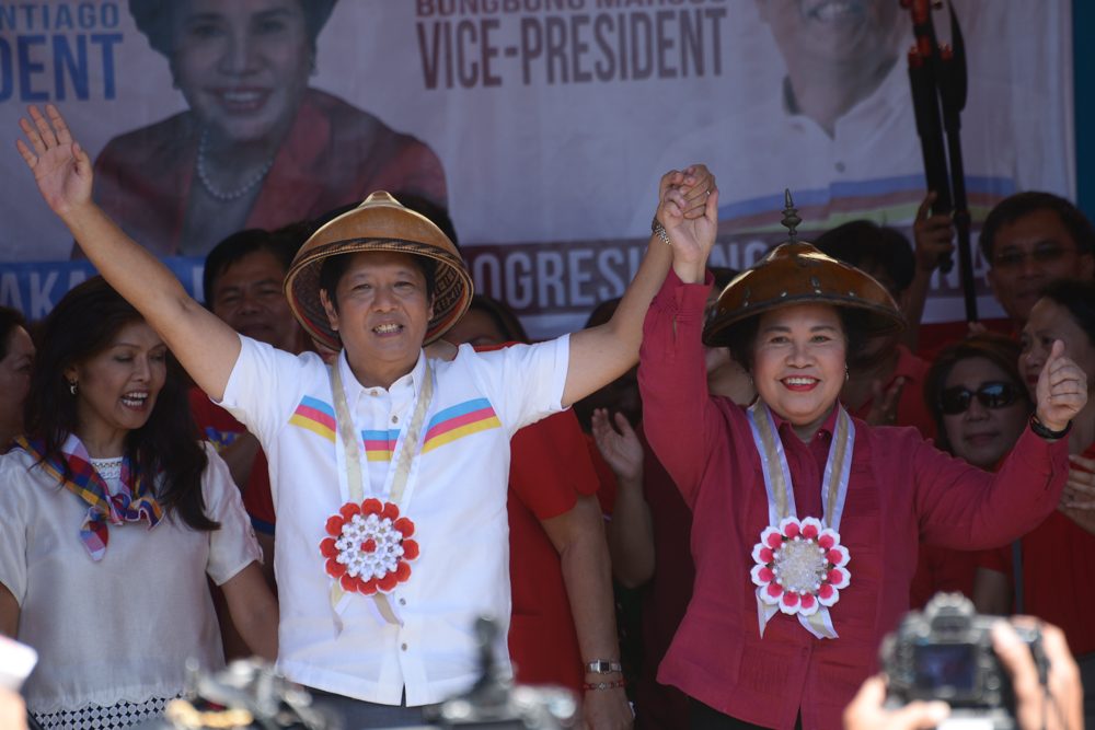 VLOG: Miriam Santiago woos Ilocano vote to launch campaign