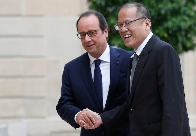 In this file photo, French President Francois Hollande (L) greets Philippine President Benigno Aquino III (R) at the Elysee Palace in Paris, France, 17 September 2014. Ian Langsdon/EPA 