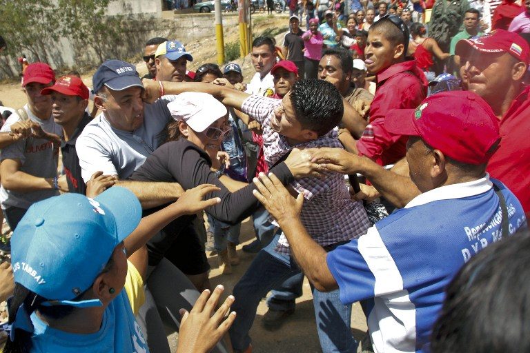 Clashes as Venezuela protesters seek Maduro recall