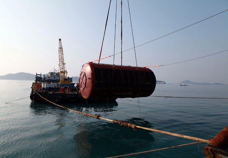 South Korea sees long wait for Sewol ferry salvage