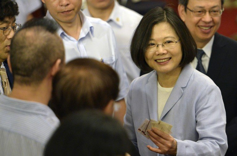 Taiwan calls for renewed talks with China