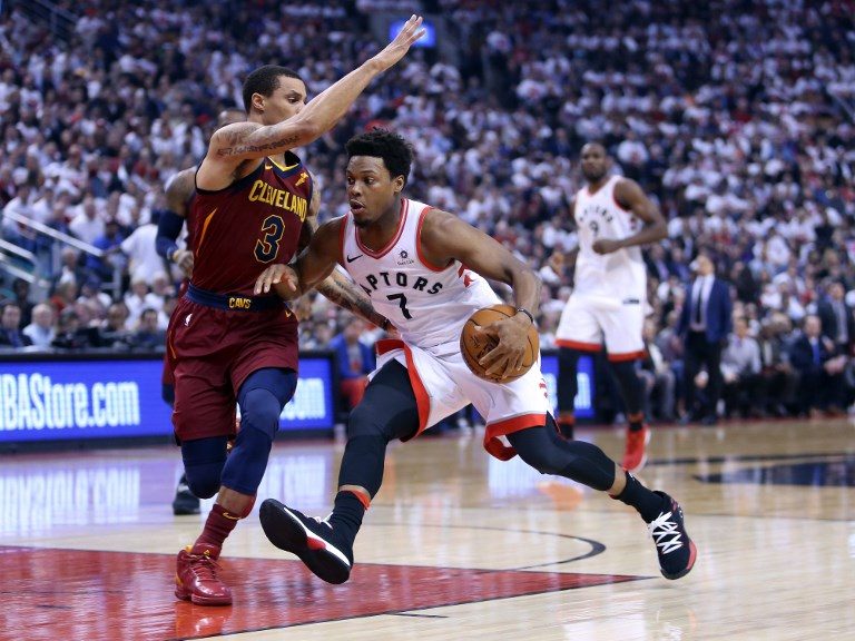 LeBron unleashes 43 as Cavs topple top-ranked Raptors anew
