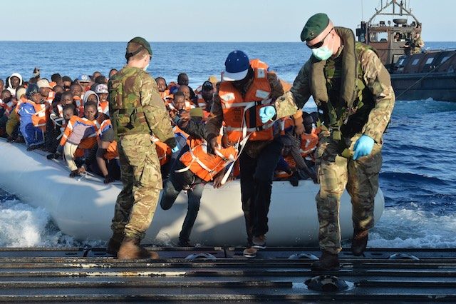 Mediterranean migrant crossings to Europe top 100,000 in 2015 – UN