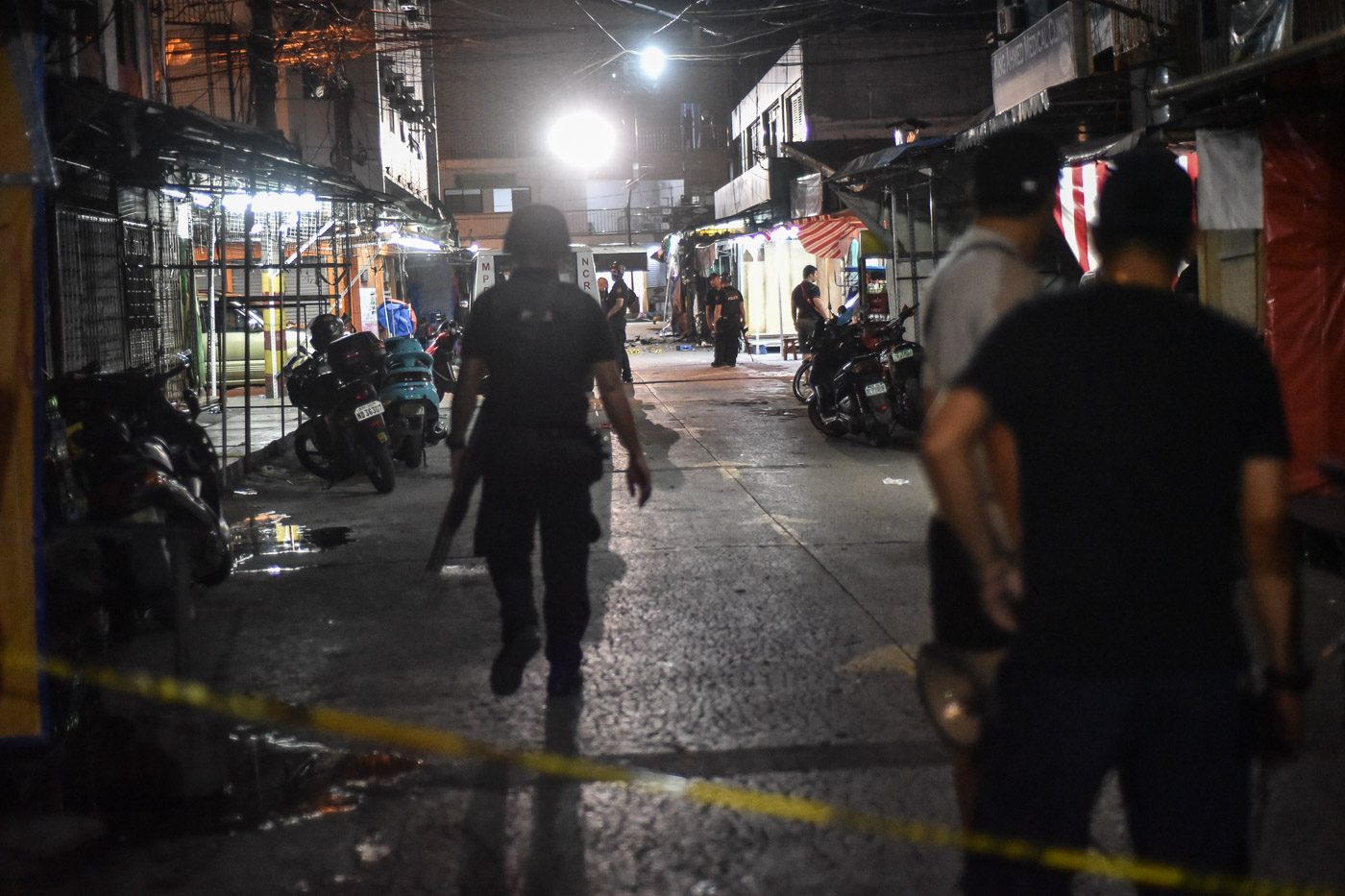 TWIN EXPLOSIONS. Explosions rock Quiapo near the Islamic Center on May 6, 2017. The first explosion took place around 6pm killing 2 people. Two hours later, another explosion took place at the exact spot just as the police and SOCO are wrapping up their investigation. Photo by LeAnne Jazul/Rappler 