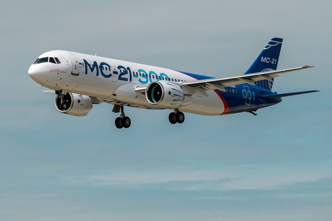 New Russian jet takes to air in bid to rival Airbus, Boeing