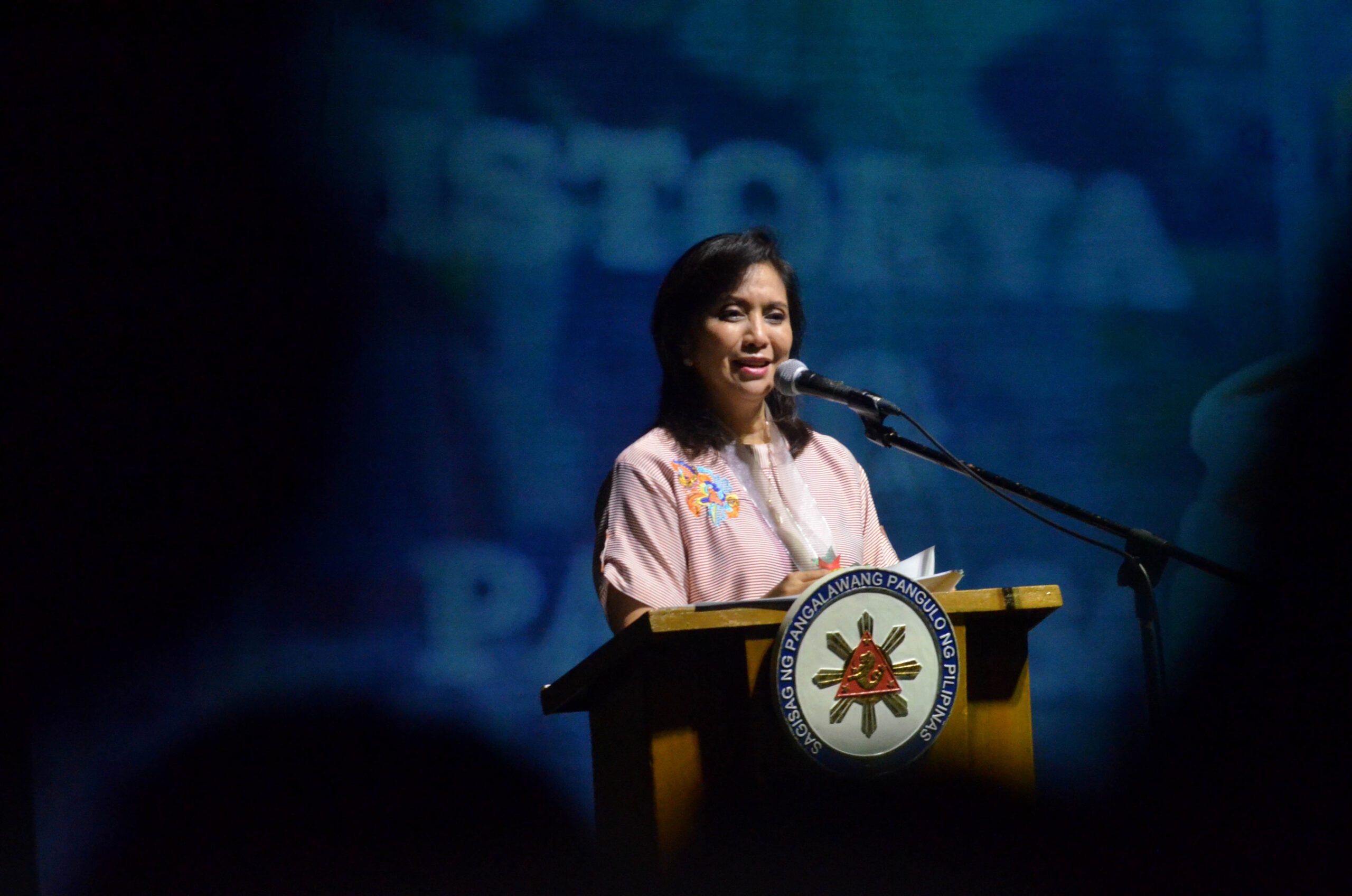 Want revolutionary gov’t? That means you don’t trust this admin – Robredo