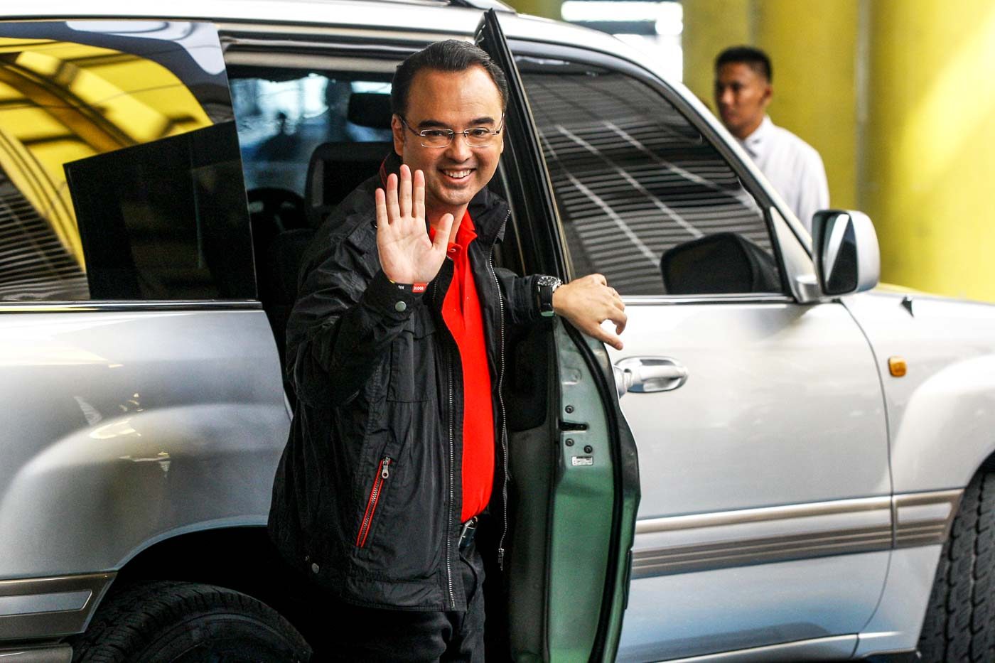 Cayetano hits Marcos: Your family stole $10 billion