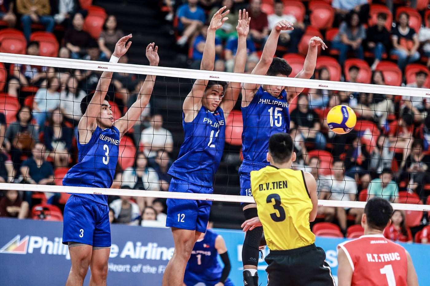 PH men’s volleyball blasts Vietnam for SEA Games semis berth