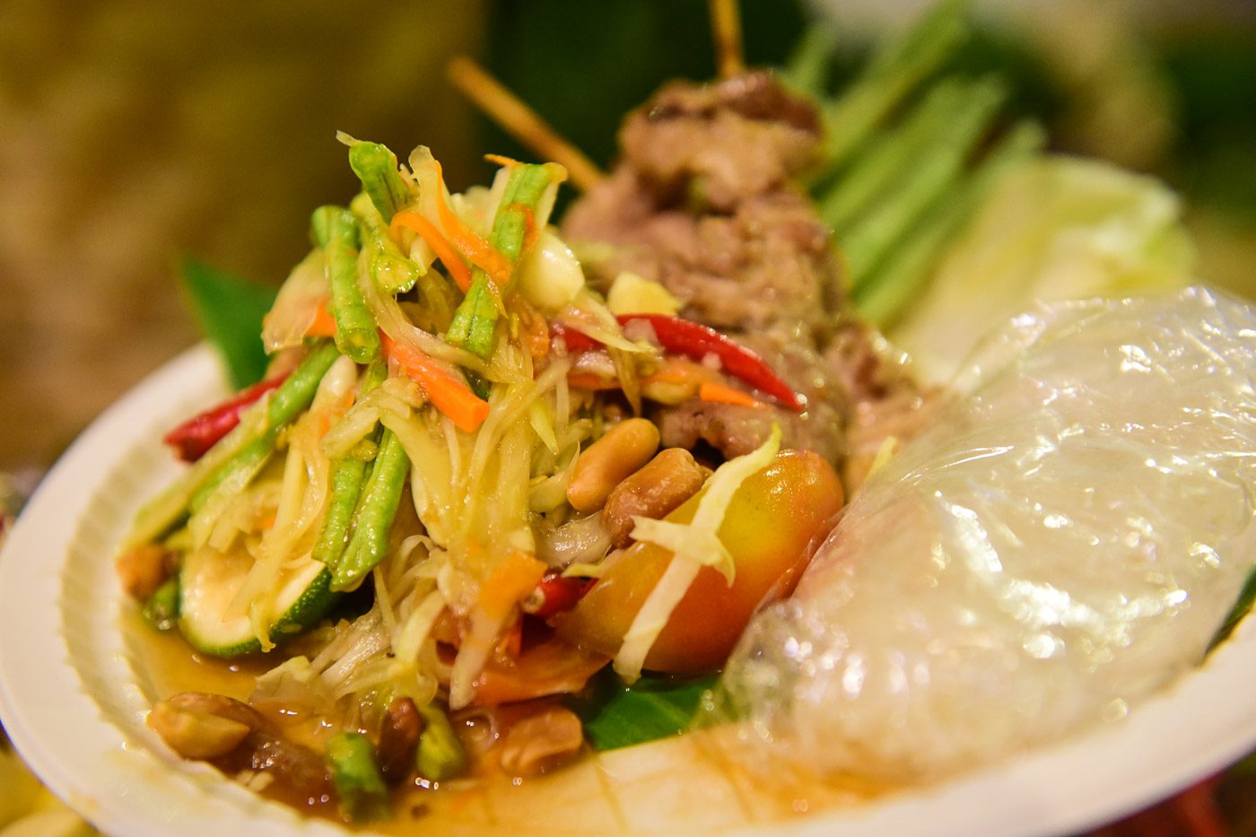 Som Tum and two sticks of mooping and sticky rice, P220. Photo by Alecs Ongcal/Rappler 