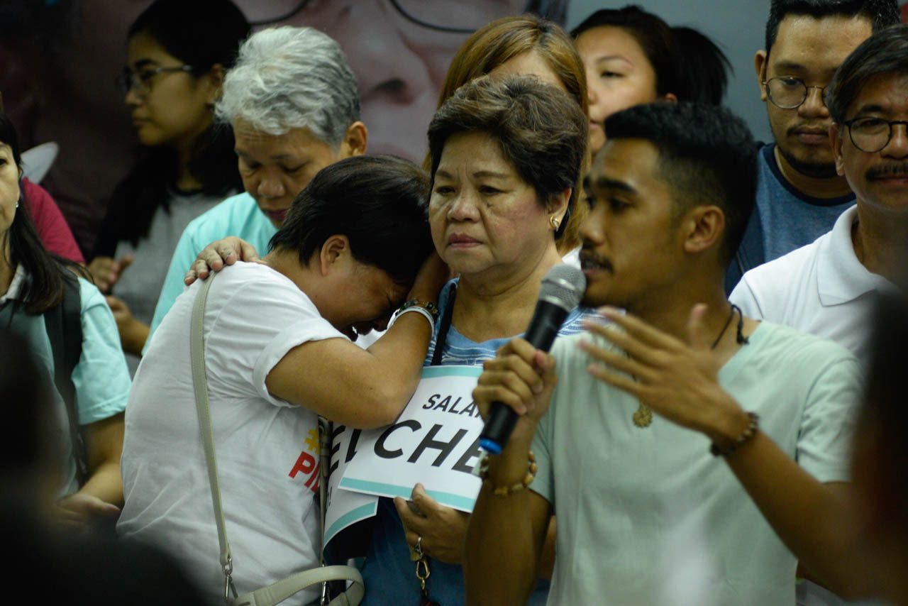 SAD SUPPORTER. A middle-aged woman who campaigned in the streets Chel Diokno breaks down as she expresses her frustration over his electoral loss. 