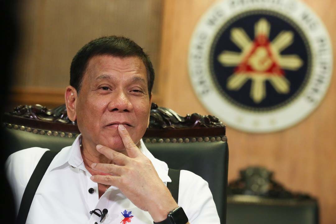 White House looks to ride out Duterte storm