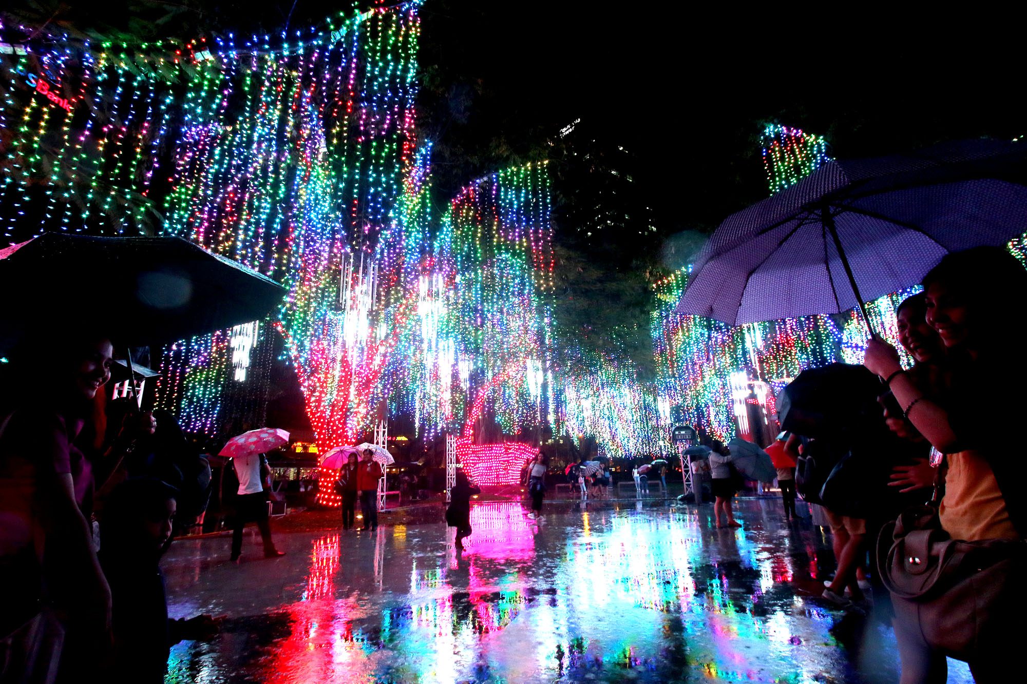 LOOK: The 2017 Festival of Lights at Ayala Triangle