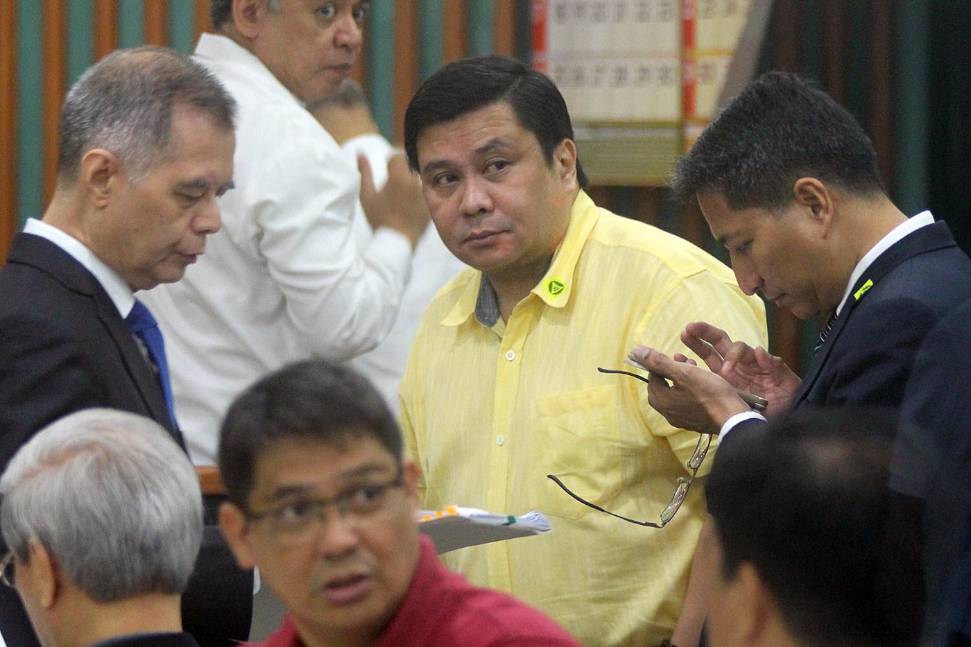 Jinggoy Estrada accuses Ombudsman investigator of extort try in 2013