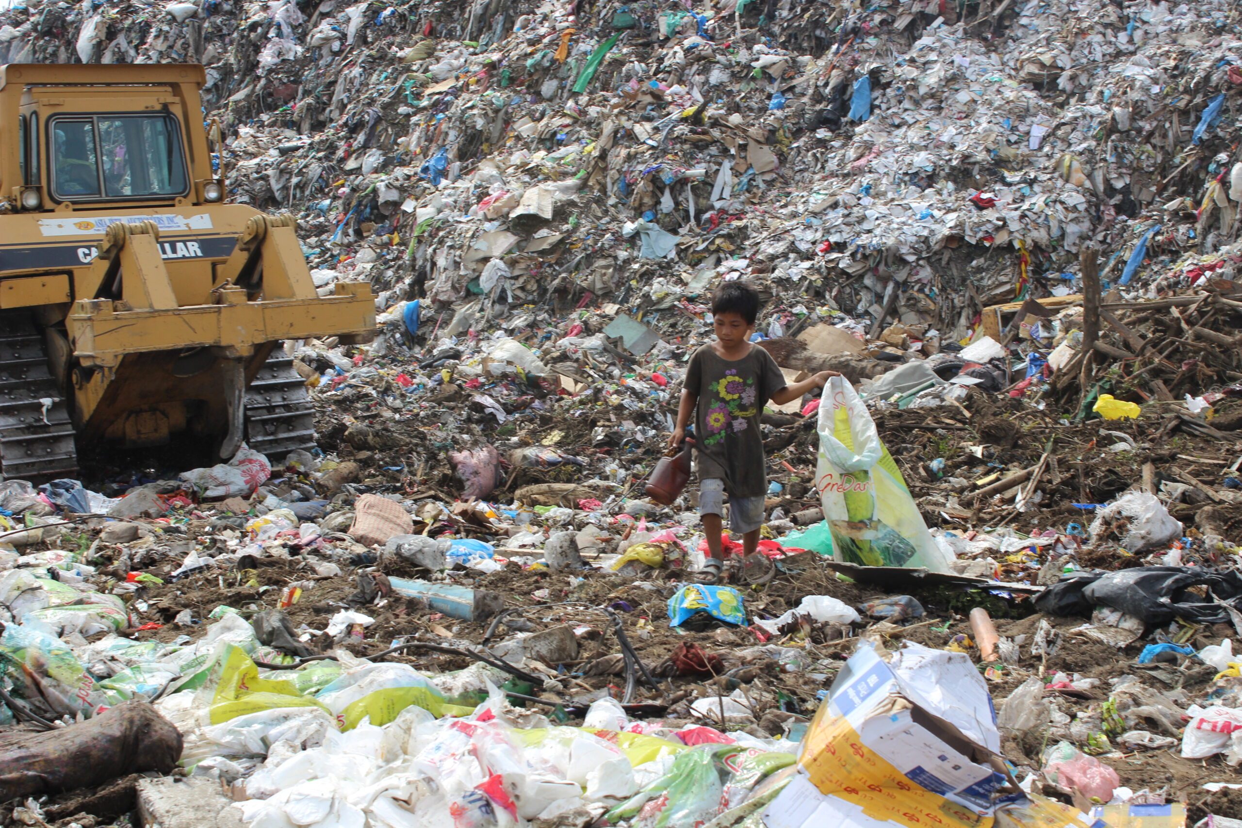 Eastern Visayas office face complaints over open dumpsites