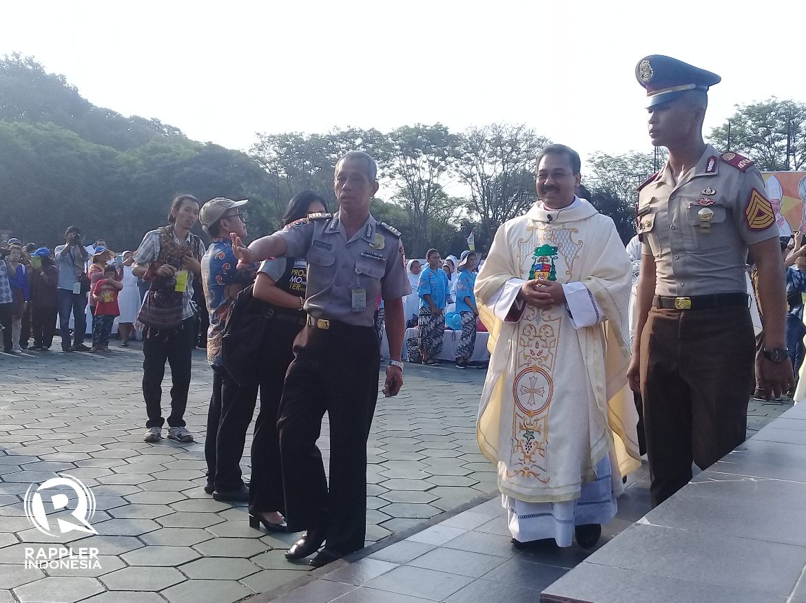 Romo Rubiyatmoko resmi ditahbiskan menjadi Uskup Agung Semarang