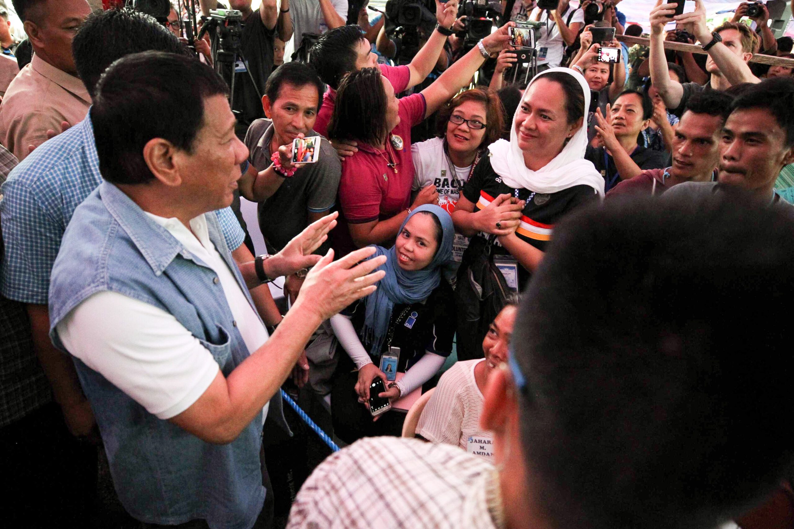 Duterte emphasizes ‘national unity’ in Eid’l Fitr message