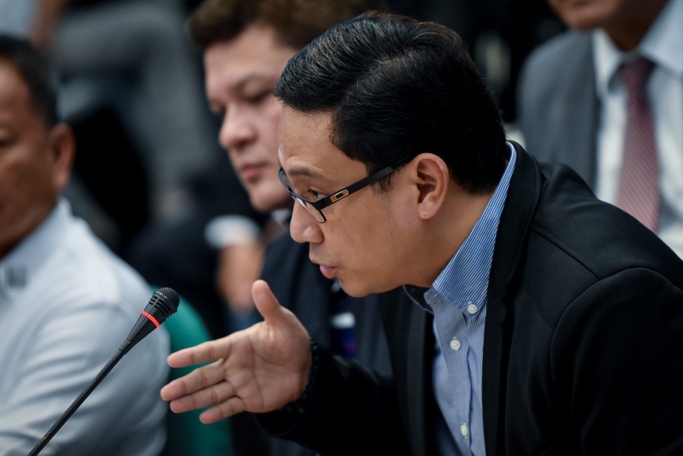 CONTROVERSY. Presidential son-in-law Manases Carpio denies allegations he was ever involved in smuggling. Photo by LeAnne Jazul/Rappler  
