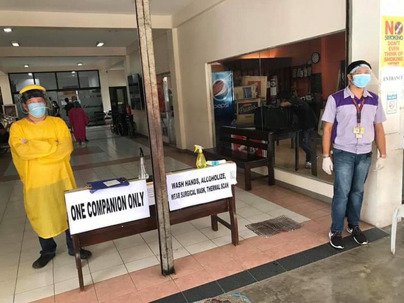 TIGHT WATCH. The Disaster Risk Reduction and Management Office of Bacolod City monitors the situation in the supermarkets, commercial establishments, and medical facilities on Saturday, May 16. Photo courtesy of Bacolod DRRMO 