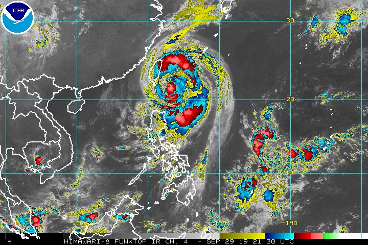 Typhoon Onyok slows down, maintains strength