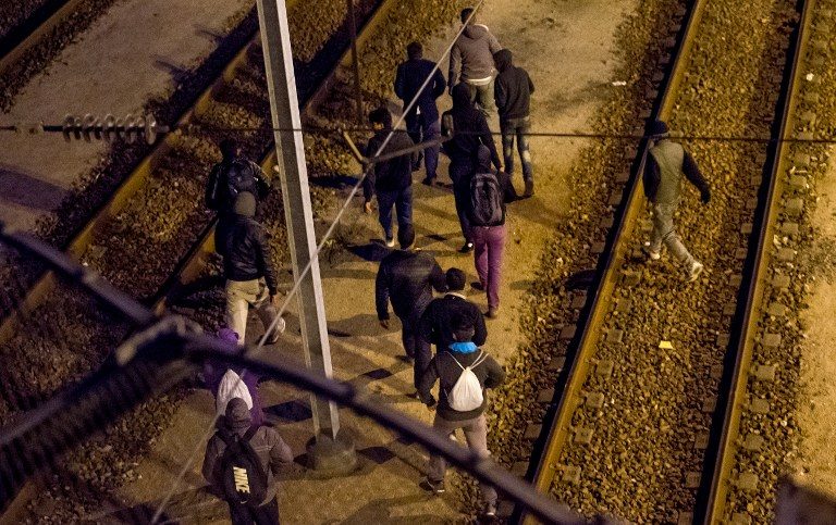 Some ‘2,000’ migrants try to storm Channel Tunnel terminal