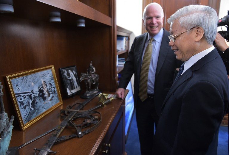POW-turned-Senator McCain hosts Vietnam party chief