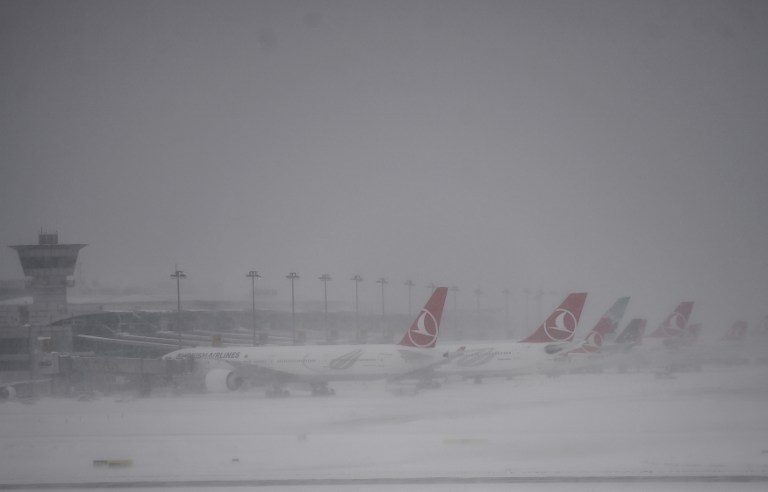 Hundreds more flights cancelled as snow blankets Istanbul