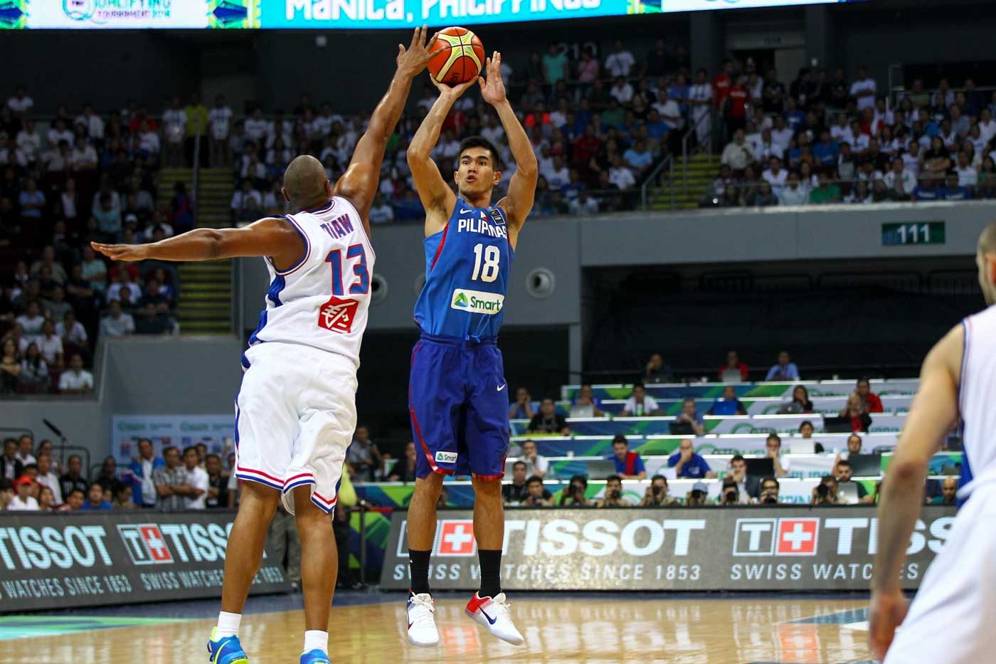 Troy Rosario of the Philippines puts up a jumper against France's Boris Diaw. Photo by Josh Albelda/Rappler 