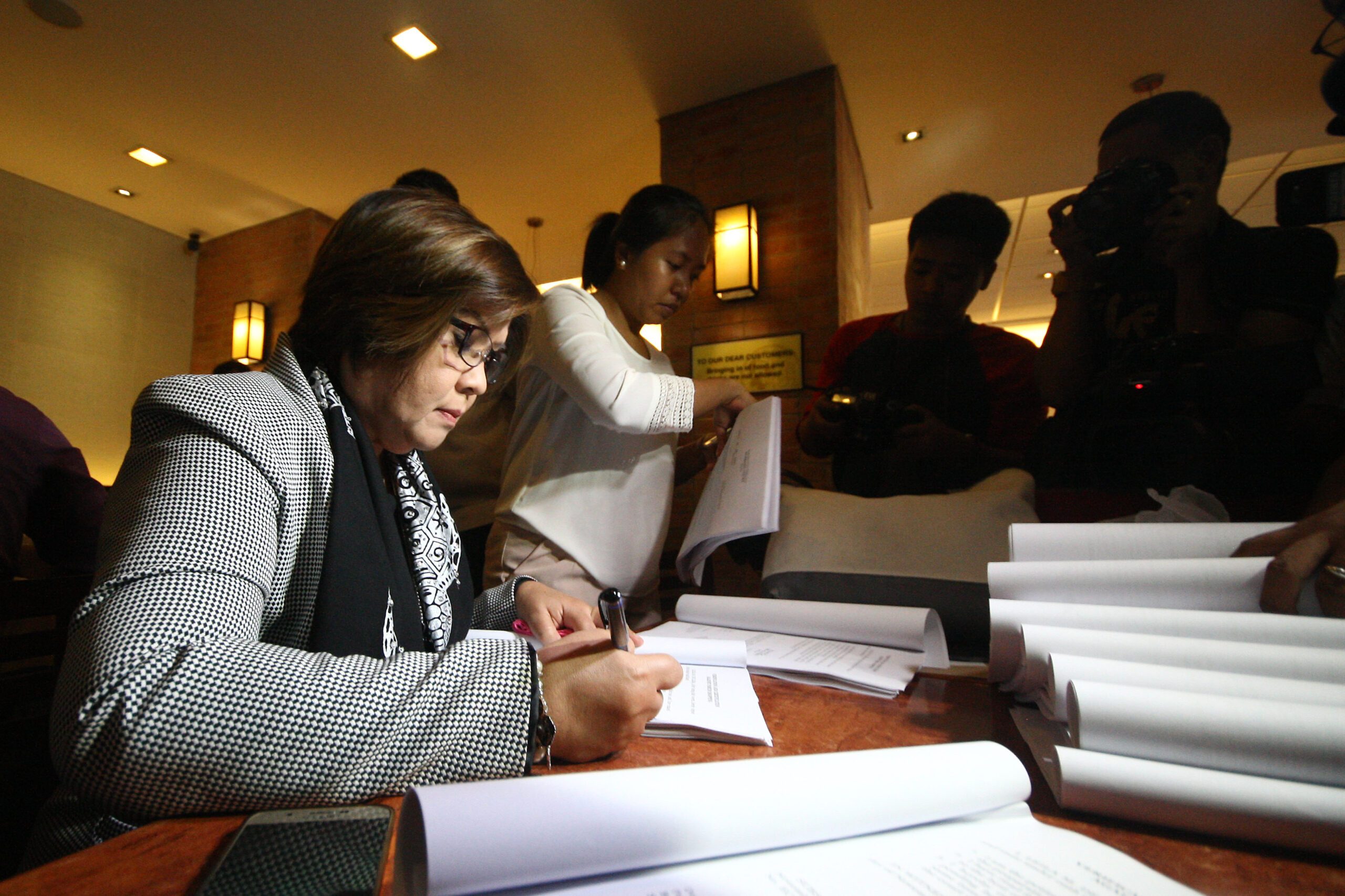 Senate minority plans to ask court to let De Lima vote on ‘critical’ bills