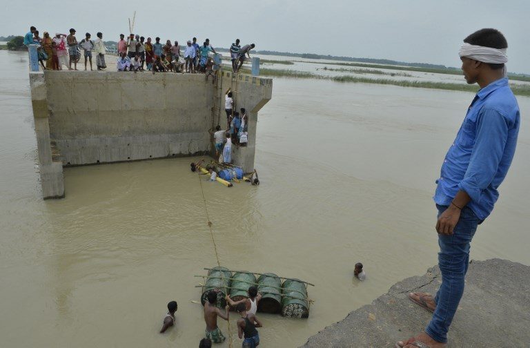At least 700 killed in South Asia floods