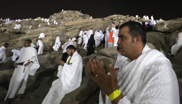 Lebih dari 2 juta umat Islam memulai perjalanan spiritual haji