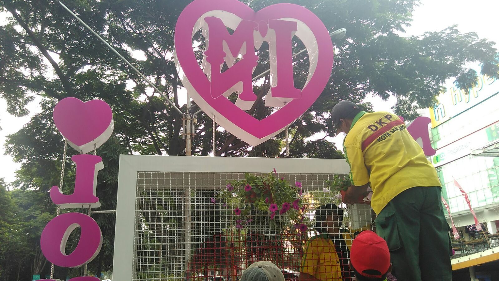 Diprotes MUI, monumen gembok cinta di Malang berubah fungsi