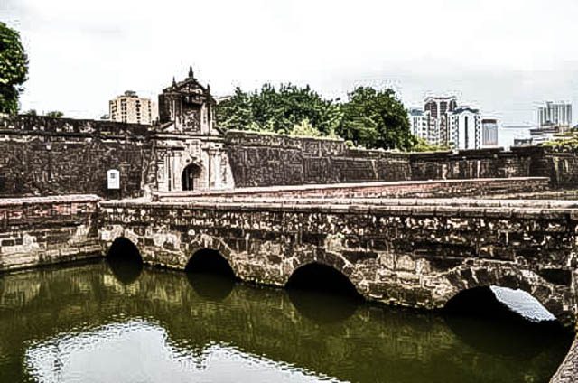 HISTORY. Pay a visit to Fort Santiago