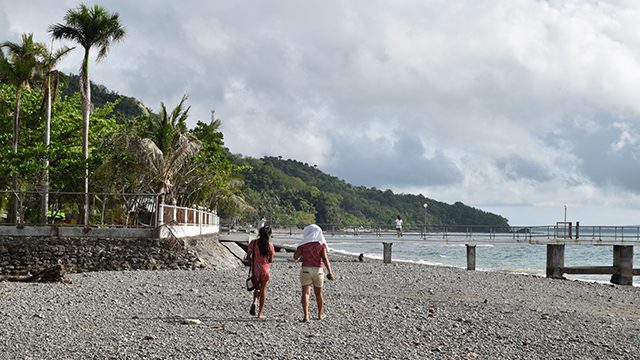 Batangas government prohibits visits to beaches and resorts