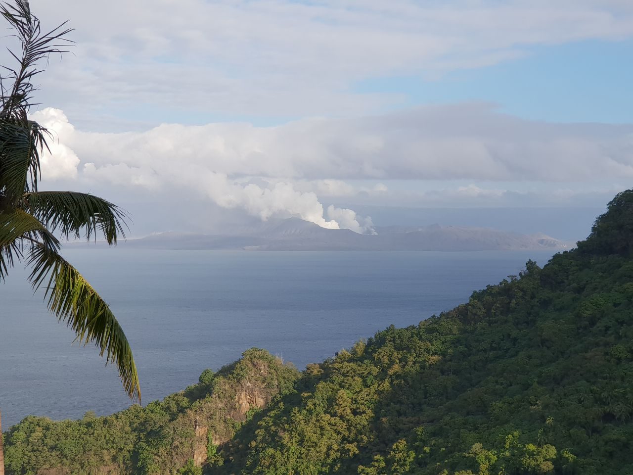 Taal Volcano threat persists, at least 466 volcanic earthquakes recorded