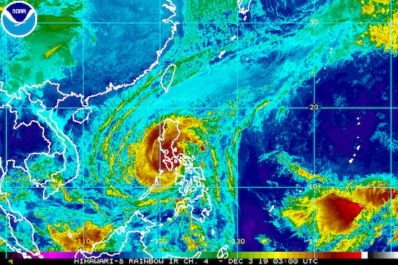 Typhoon Tisoy heading for Batangas-Oriental Mindoro area