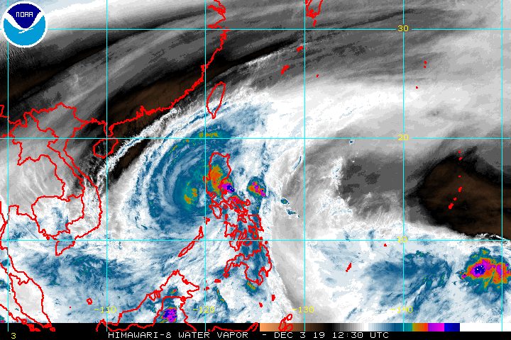 Typhoon Tisoy maintains strength over Mindoro Strait