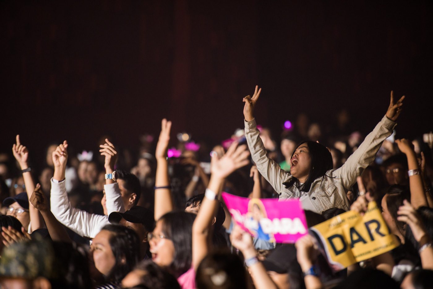 LOYAL. The crowd goes wild for Sandara Park. 
