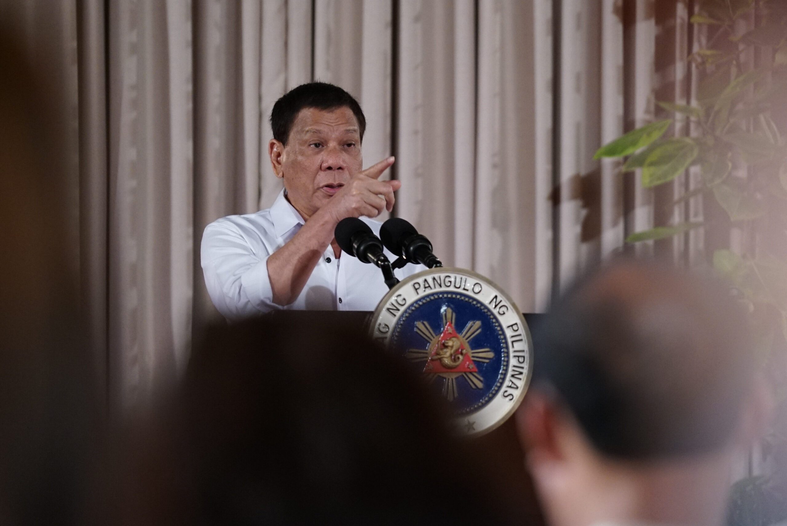 Duterte wants to sue Prietos, Rufinos for ‘economic sabotage’