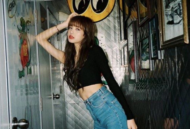 BAD CALL. Fans of Blackpink member Lisa Manoban calls out the owner of a Thai cafe for the lewd comments posted about Lisa's visit. Screenshot from Instagram/@lalalalisa_m


 