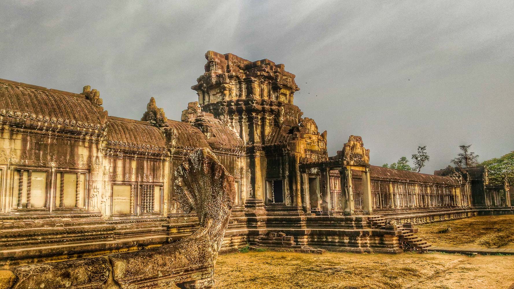 No words can describe the beauty of Angkor Wat 