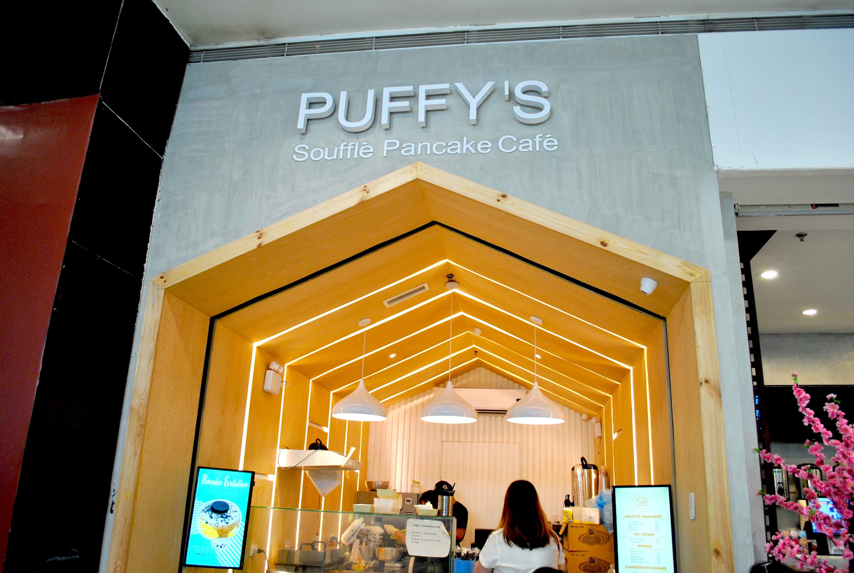 QC BRANCH. Puffy's is located at the 4th floor of The Block, SM North EDSA. Photo by Steph Arnaldo/Rappler 