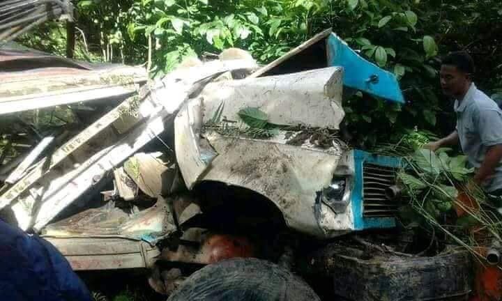 14 dead after overloaded truck falls into ravine in Kalinga
