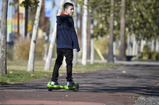 US recalls 500,000 hoverboards over battery fire risks